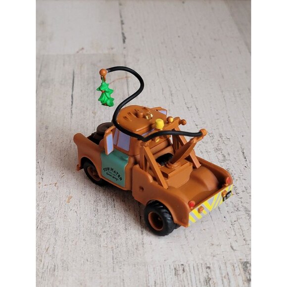 Hallmark mistletoe Mater Cars Disney Magic ornament Xmas - Picture 3 of 6